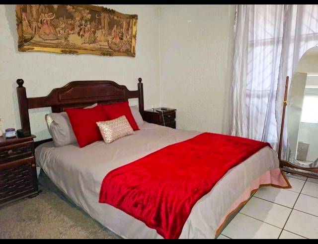 1 BEDROOM TOWNHOUSE FOR SALE IN BRACKENDOWNS